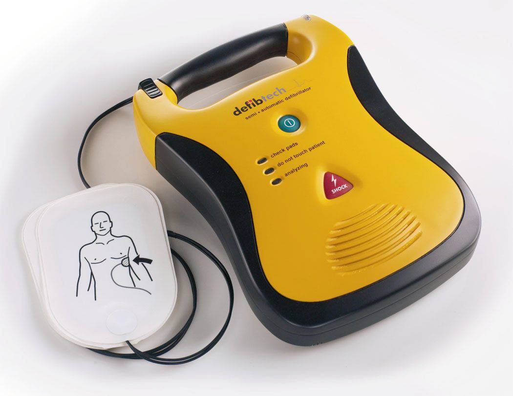 Defibtech Lifeline Fully Automatic Defibrillator with 7yr Battery (1) - First Aid Distributions